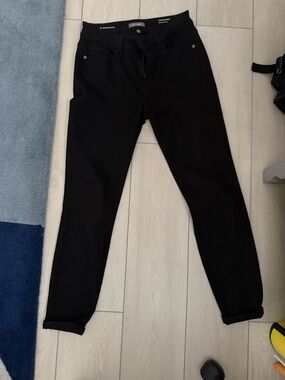 DL1961 Black (Onyx) Taylor Ankle Mid Rise Skinny